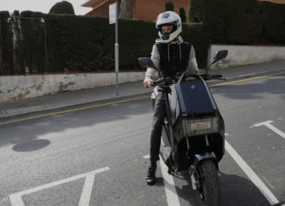 El ABS en las motos eléctricas: la clave para una conducción segura y eficiente